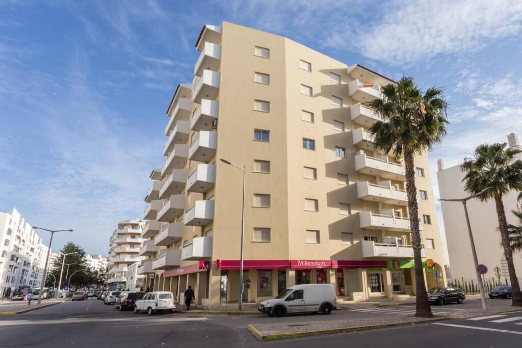 Apartamento Millenium Vista Mar- 2 Passos Da Praia Quarteira Extérieur photo